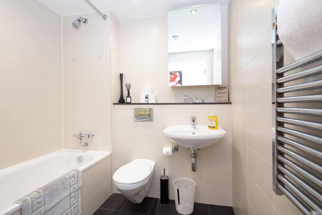 Stylish Mediacity 2Bed, Sleeps 6, Amazing Views Manchester Exteriér fotografie