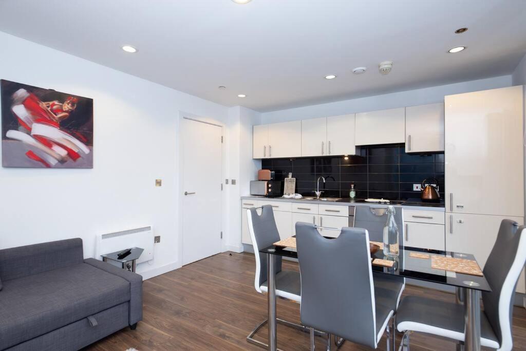 Stylish Mediacity 2Bed, Sleeps 6, Amazing Views Manchester Exteriér fotografie