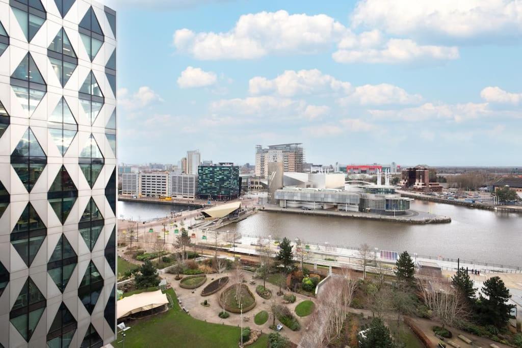 Stylish Mediacity 2Bed, Sleeps 6, Amazing Views Manchester Exteriér fotografie