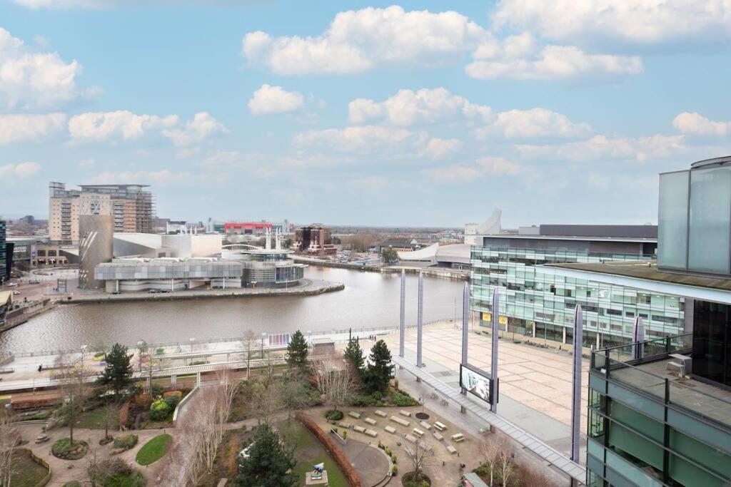 Stylish Mediacity 2Bed, Sleeps 6, Amazing Views Manchester Exteriér fotografie