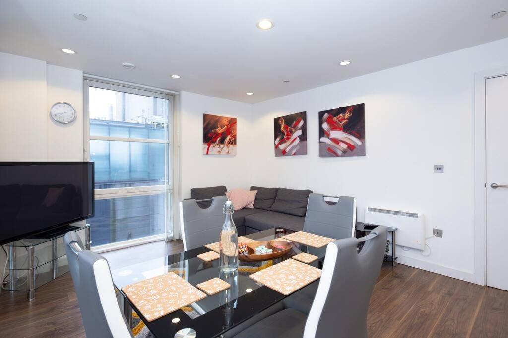 Stylish Mediacity 2Bed, Sleeps 6, Amazing Views Manchester Exteriér fotografie